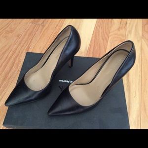 Saks Fifth Avenue Black Pointed toe Pumps